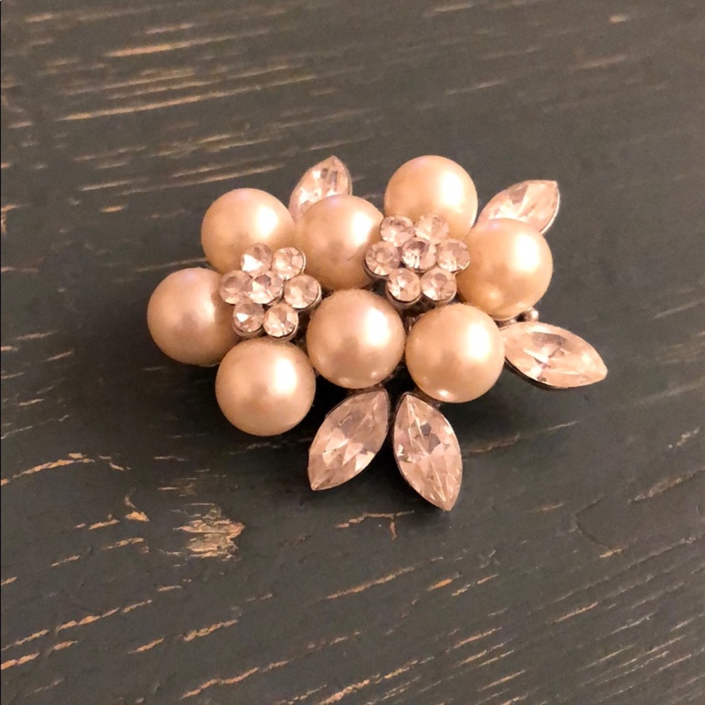 Pearl Crystal Brooch